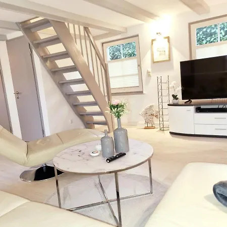 Ferienhaus Haus Findling *